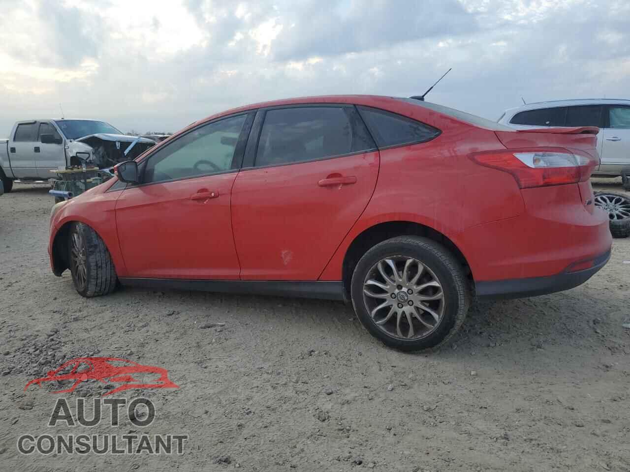 FORD FOCUS 2014 - 1FADP3F21EL381067