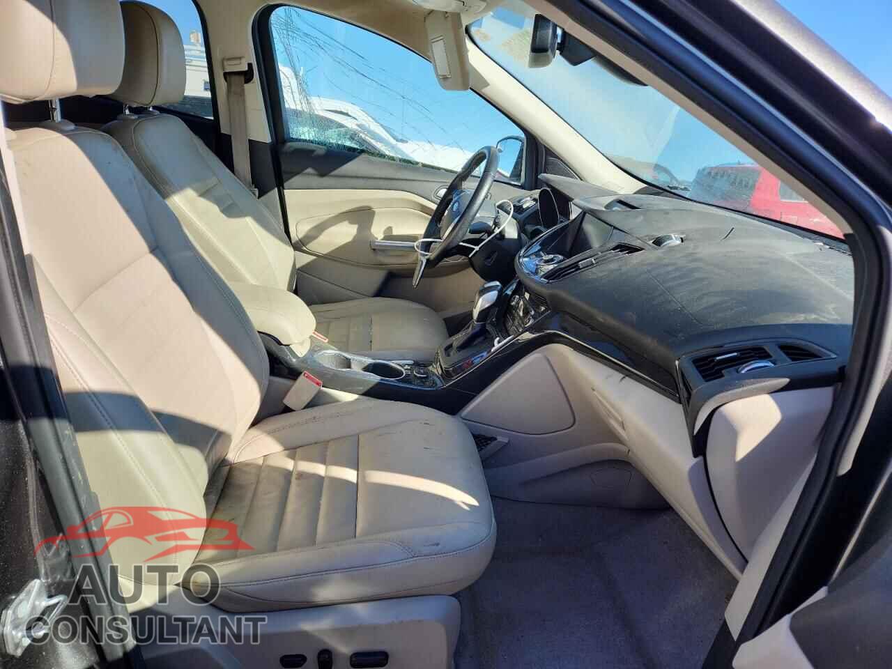 FORD ESCAPE 2015 - 1FMCU9J97FUB45083