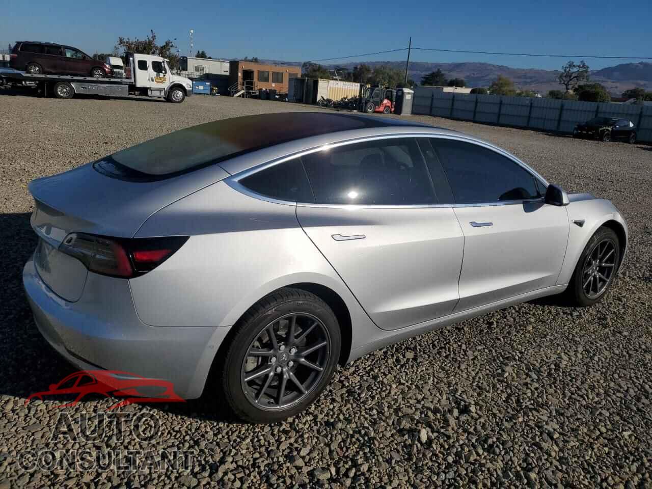 TESLA MODEL 3 2018 - 5YJ3E1EA6JF016597