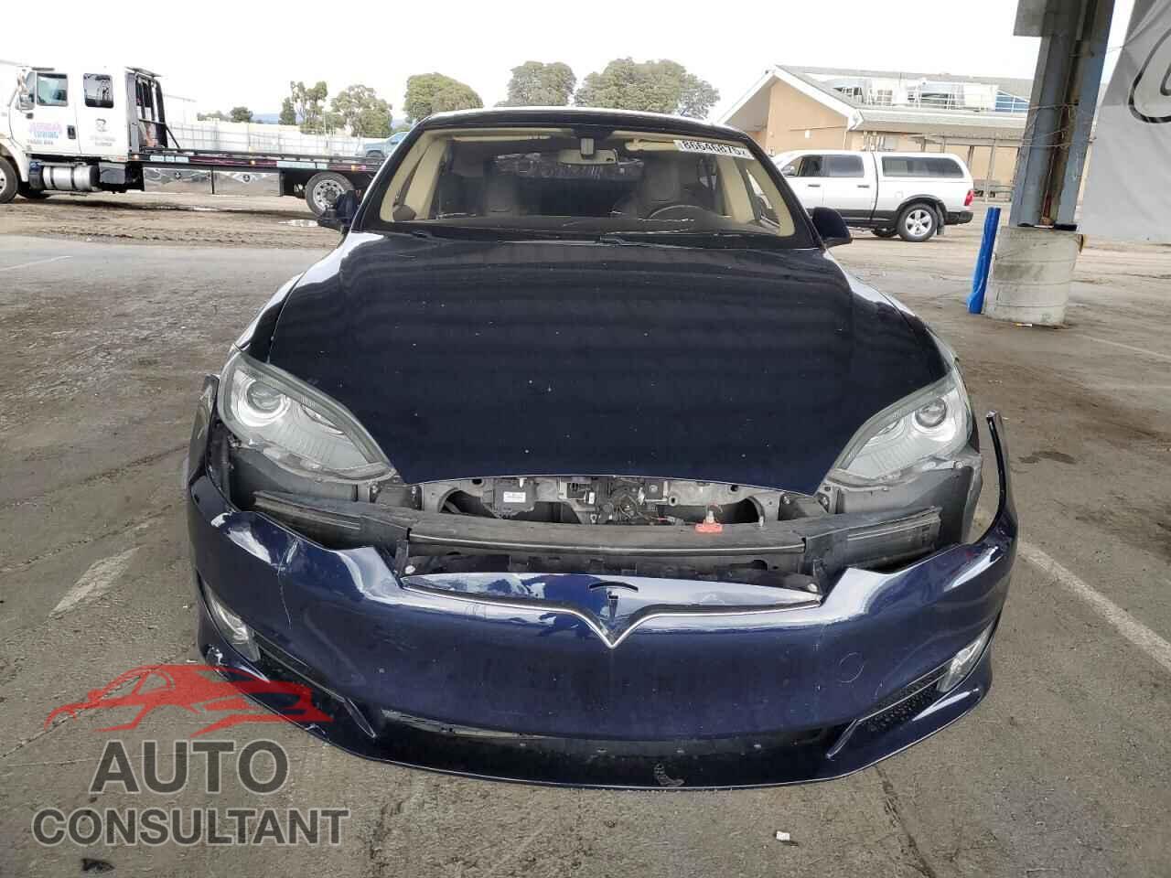 TESLA MODEL S 2013 - 5YJSA1CP0DFP08227