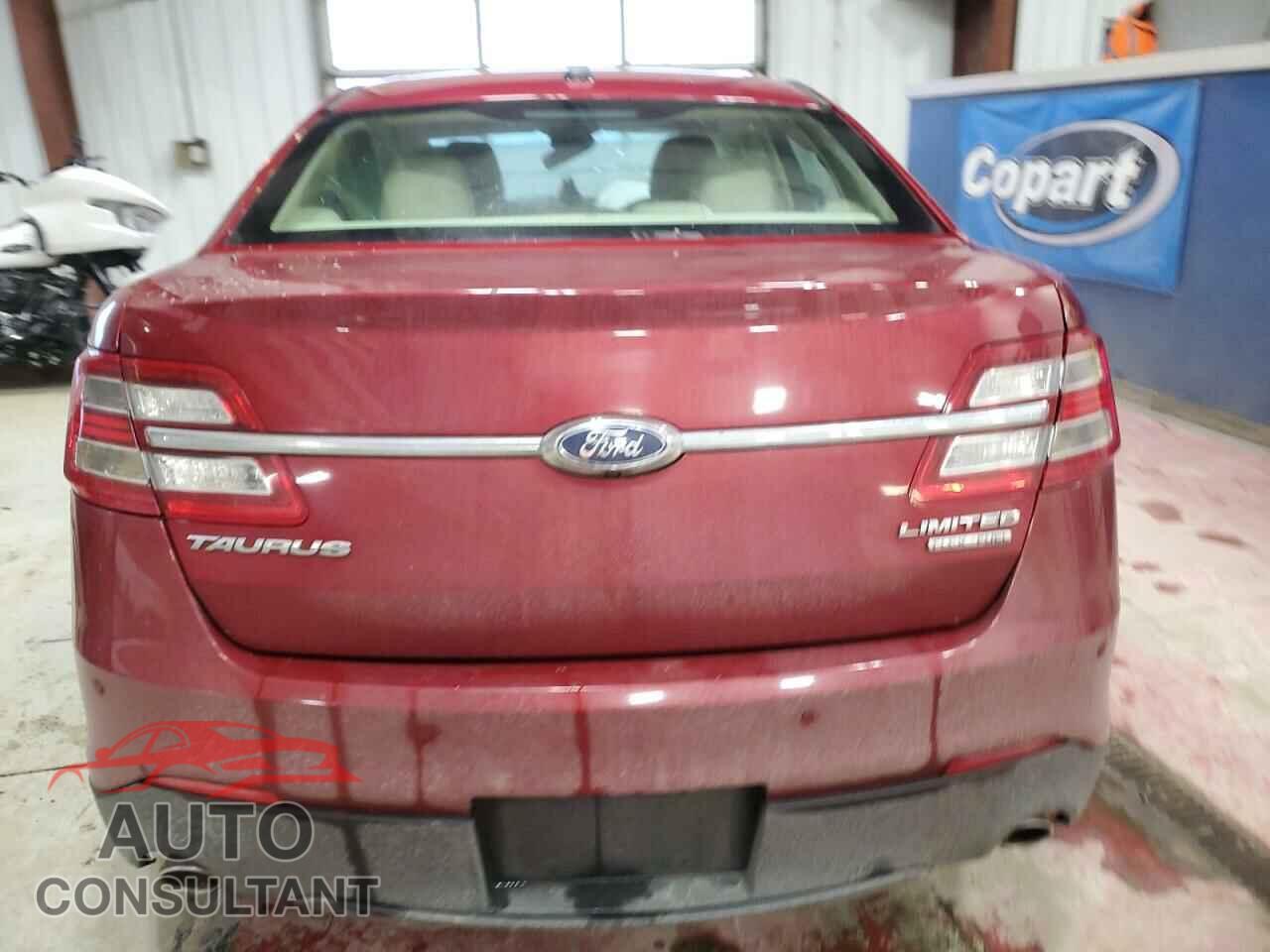 FORD TAURUS 2018 - 1FAHP2F88JG124183