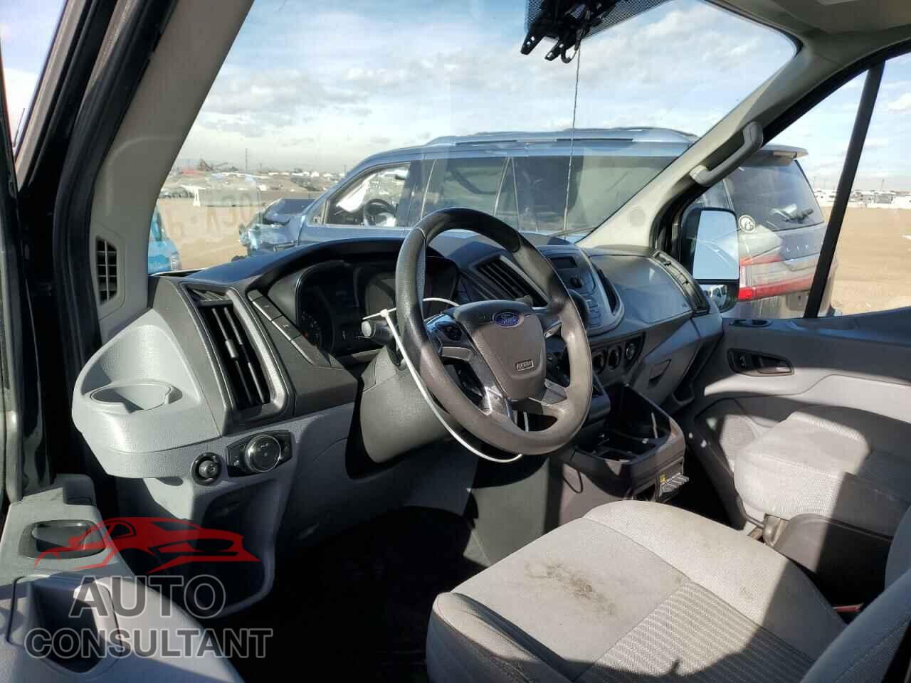 FORD TRANSIT 2015 - 1FTYR2CM6FKB28310