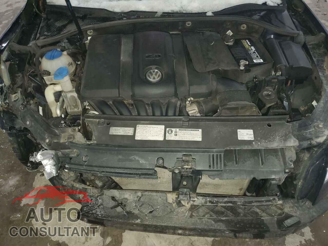 VOLKSWAGEN PASSAT 2013 - 1VWBP7A38DC123780