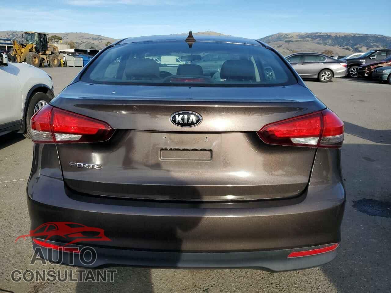 KIA FORTE 2017 - 3KPFK4A78HE069402