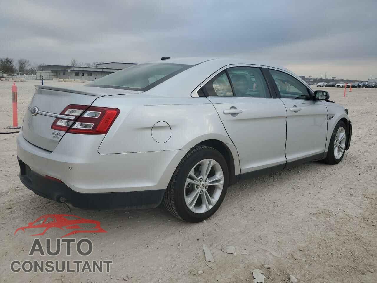 FORD TAURUS 2013 - 1FAHP2E98DG150183