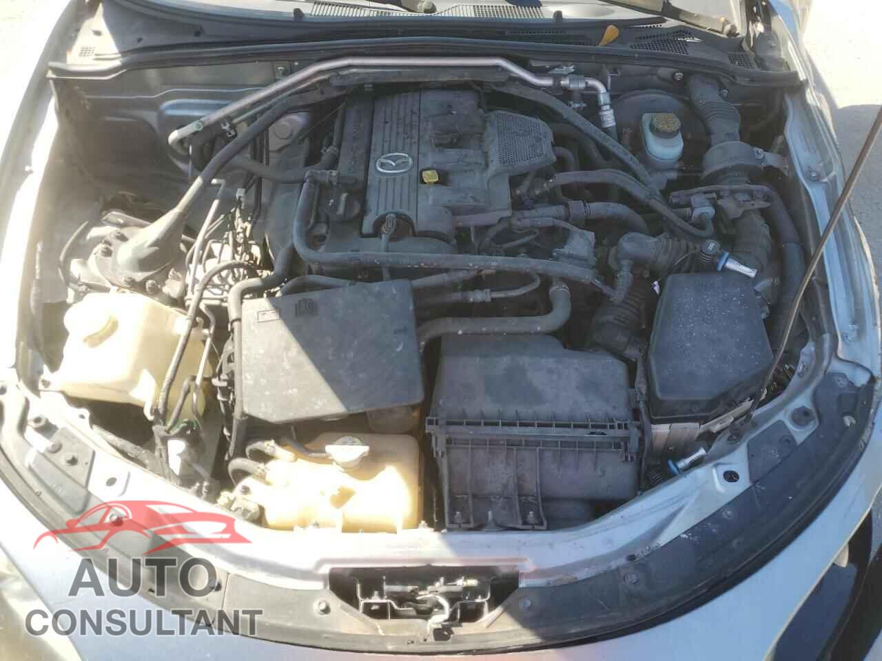MAZDA MX5 2011 - JM1NC2MF2B0213719