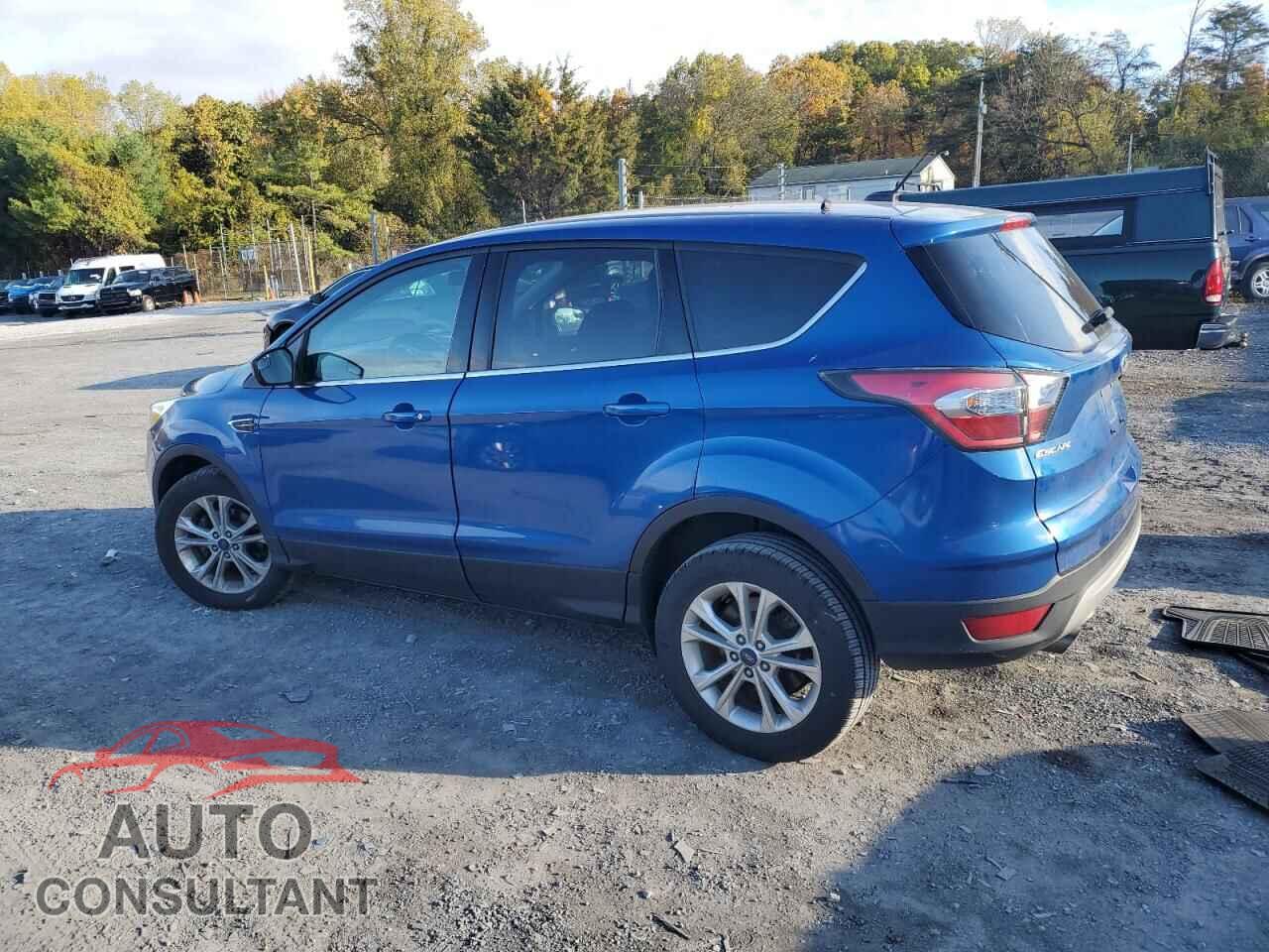 FORD ESCAPE 2017 - 1FMCU0GD7HUB34739
