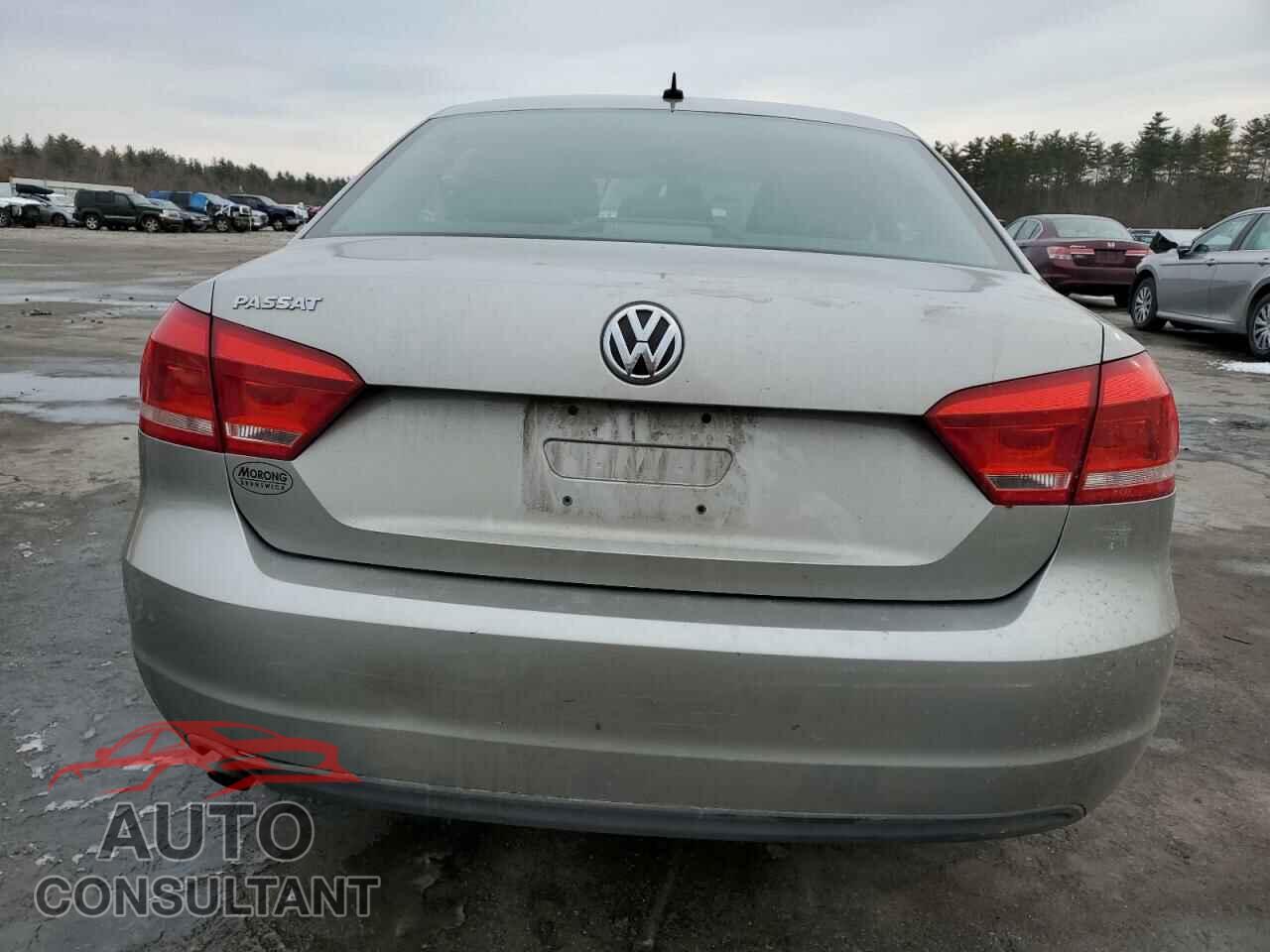 VOLKSWAGEN PASSAT 2012 - 1VWAP7A39CC081677