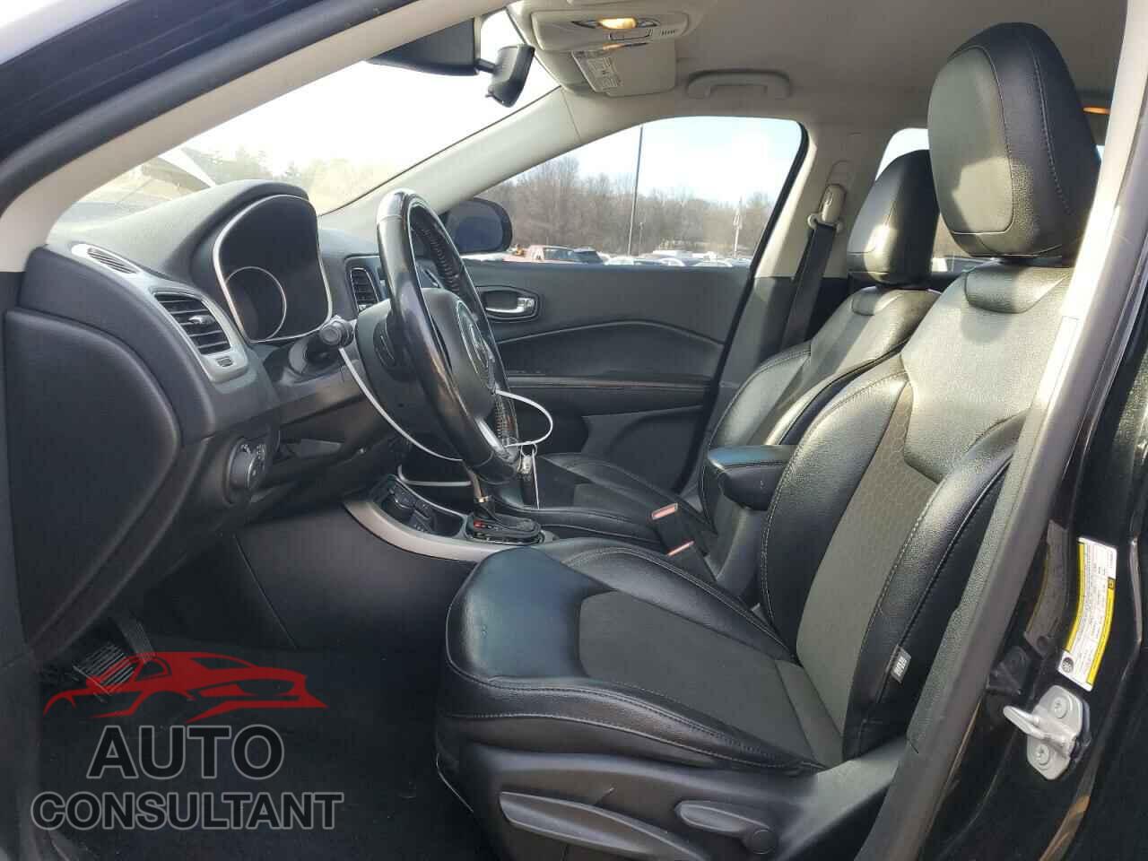JEEP COMPASS 2020 - 3C4NJDBB2LT138347