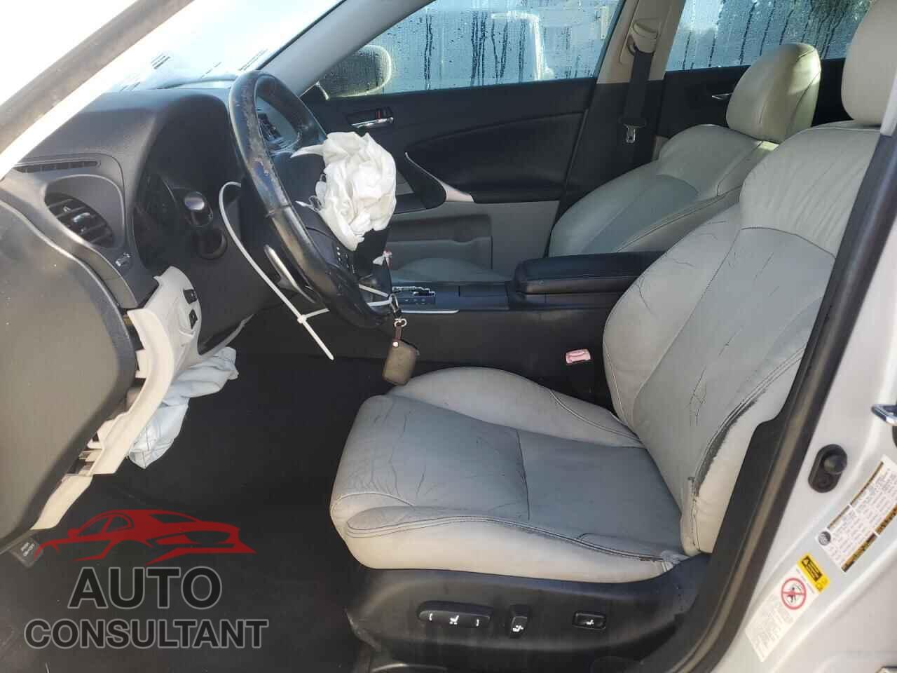 LEXUS IS 2010 - JTHBF5C28A5117085