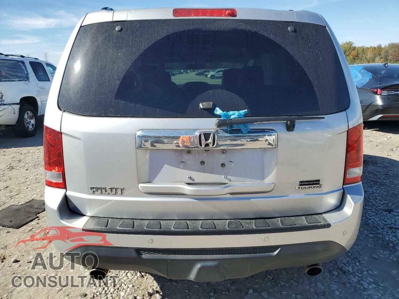 HONDA PILOT 2014 - 5FNYF3H95EB011588