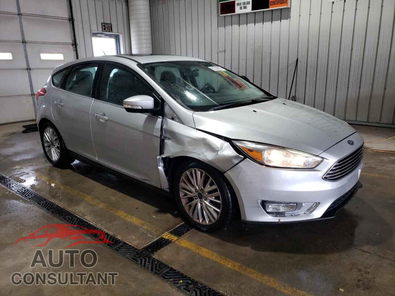 FORD FOCUS 2015 - 1FADP3N23FL321410