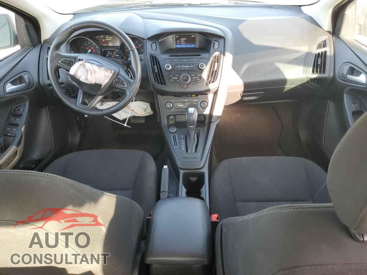 FORD FOCUS 2016 - 1FADP3F23GL268482