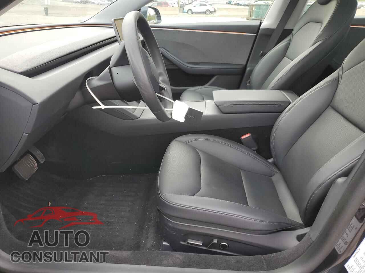 TESLA MODEL 3 2024 - 5YJ3E1EA0RF758912