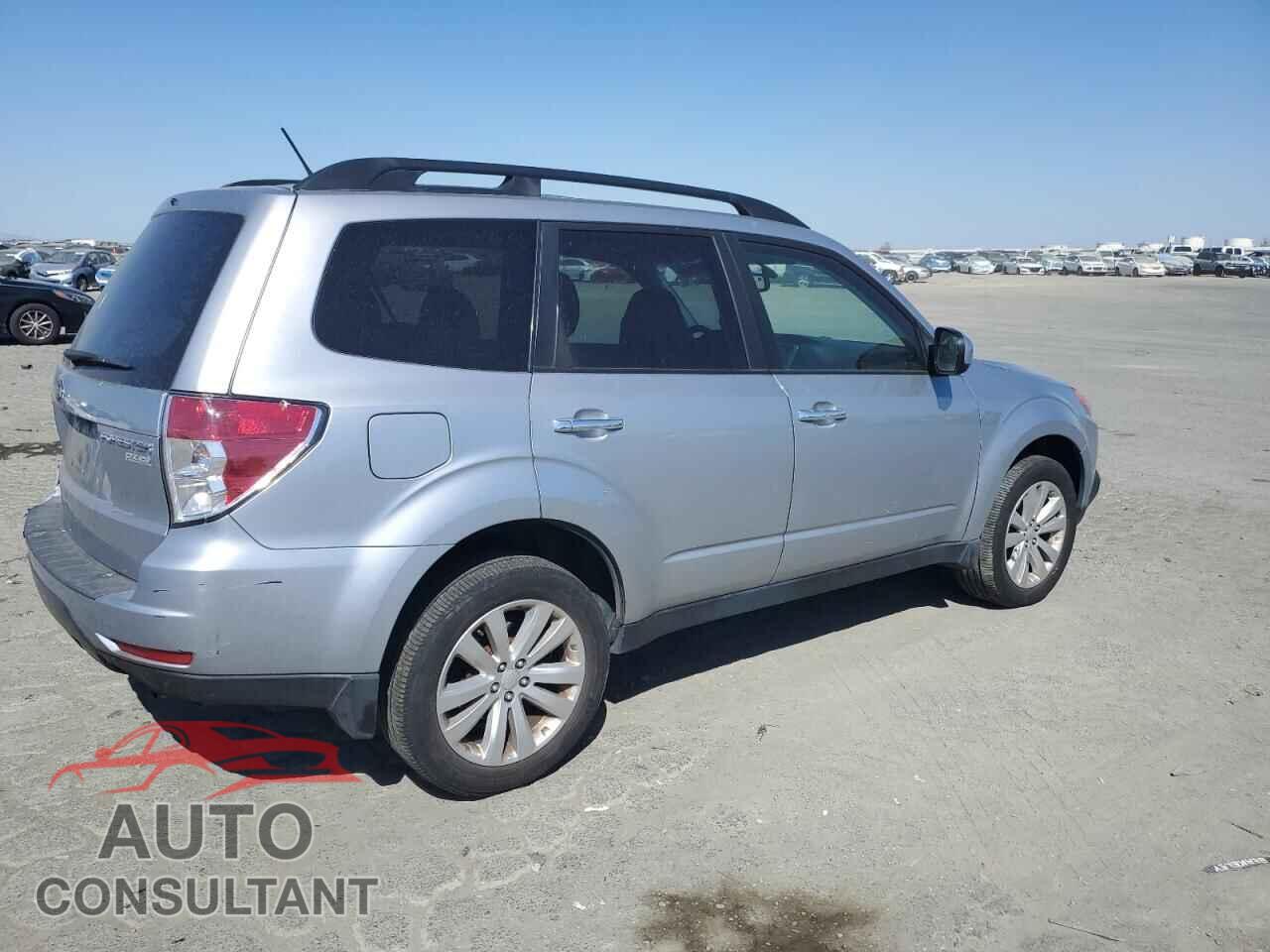 SUBARU FORESTER 2013 - JF2SHADC8DH421176