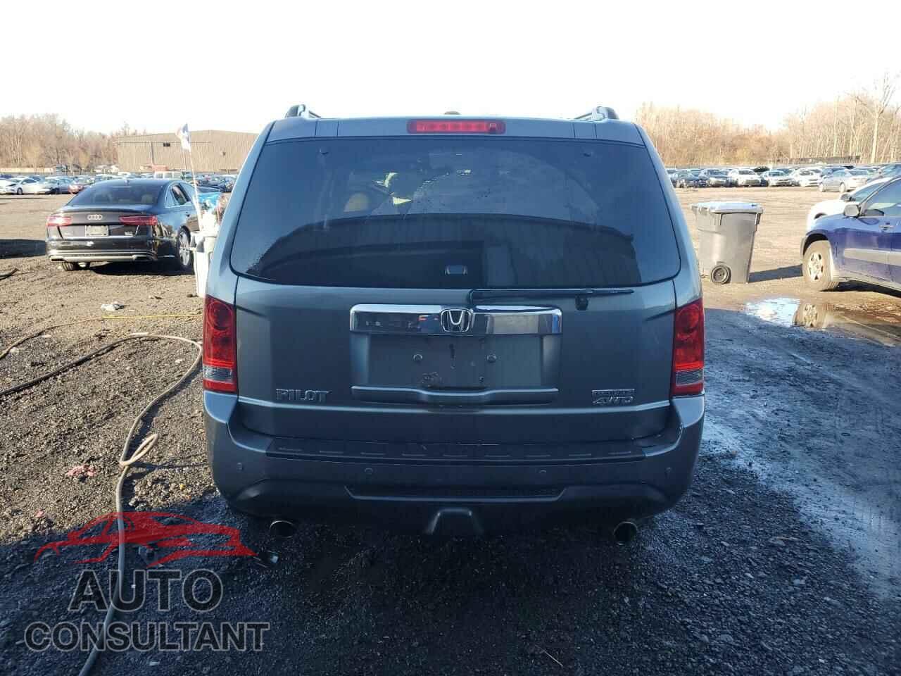 HONDA PILOT 2013 - 5FNYF4H9XDB050794