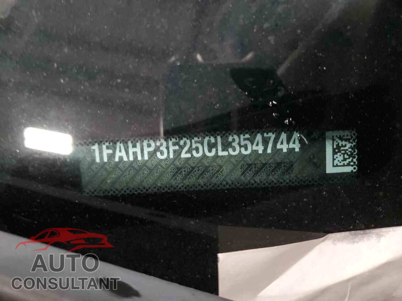 FORD FOCUS 2012 - 1FAHP3F25CL354744