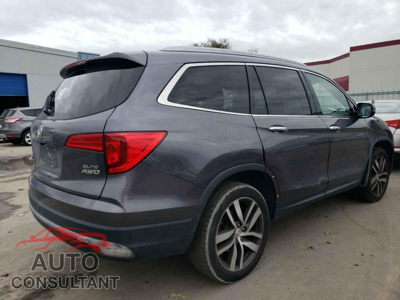 HONDA PILOT 2017 - 5FNYF6H02HB028405