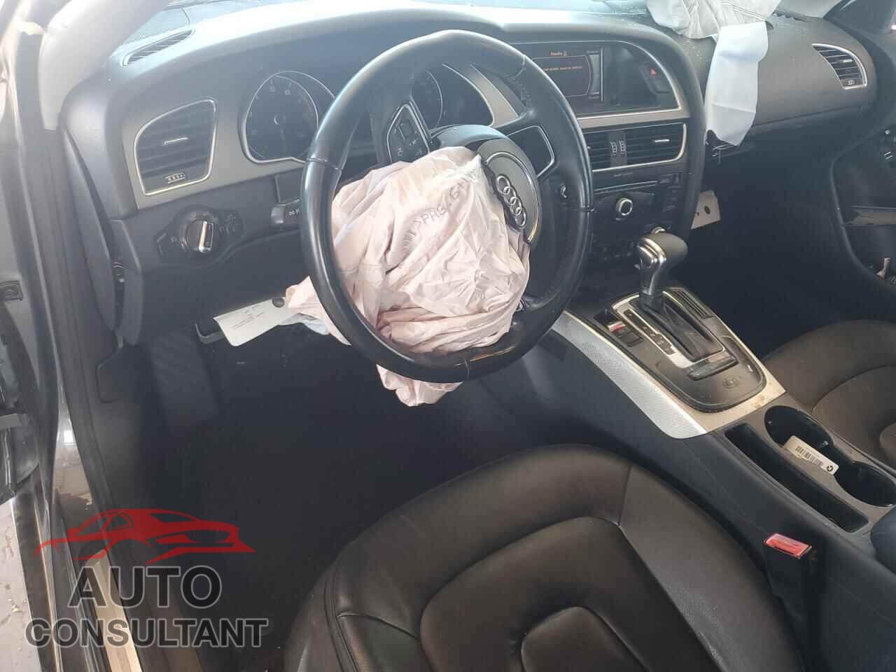 AUDI A5 2013 - WAUCFAFR4DA017033