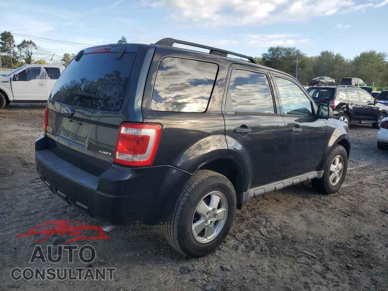 FORD ESCAPE 2011 - 1FMCU9D79BKA04841