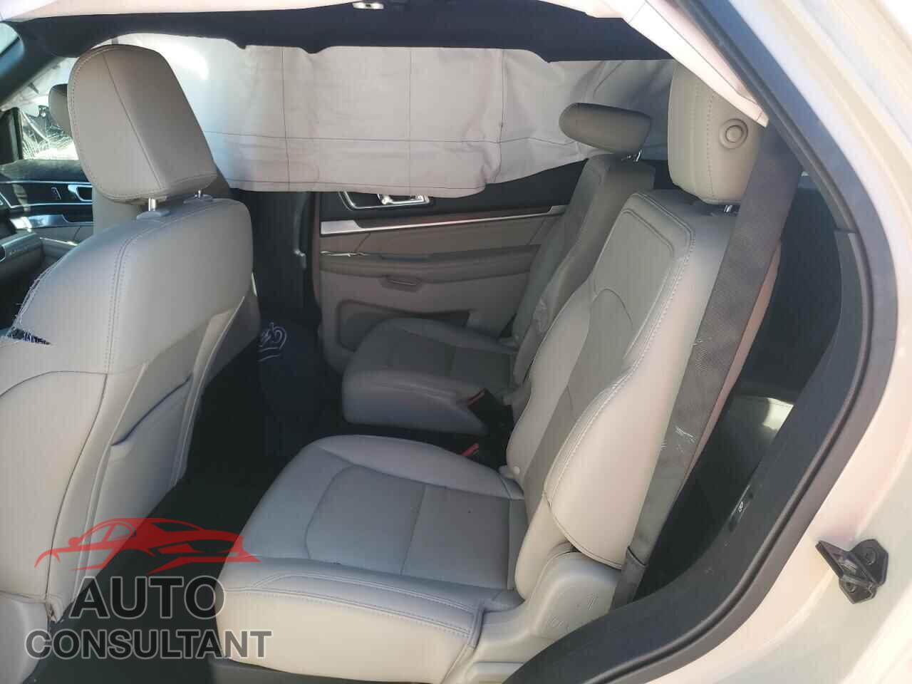 FORD EXPLORER 2018 - 1FM5K7F86JGB74360