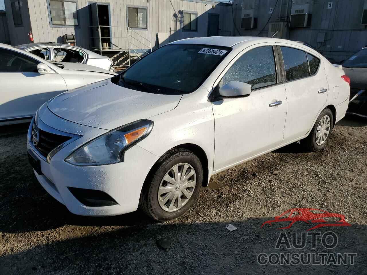 NISSAN VERSA 2017 - 3N1CN7AP2HL809133