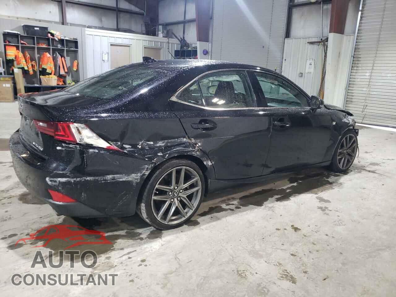 LEXUS IS 2014 - JTHCE1D23E5000194