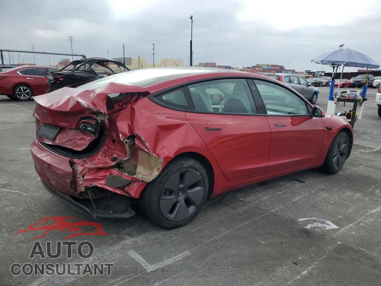 TESLA MODEL 3 2022 - 5YJ3E1EA8NF319015