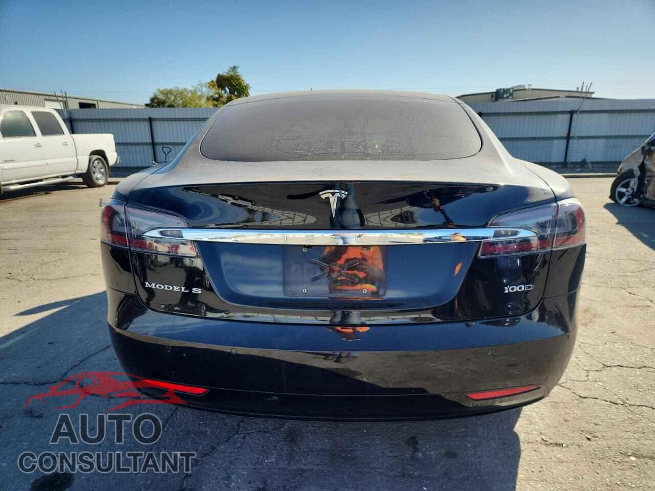 TESLA MODEL S 2018 - 5YJSA1E22JF267066