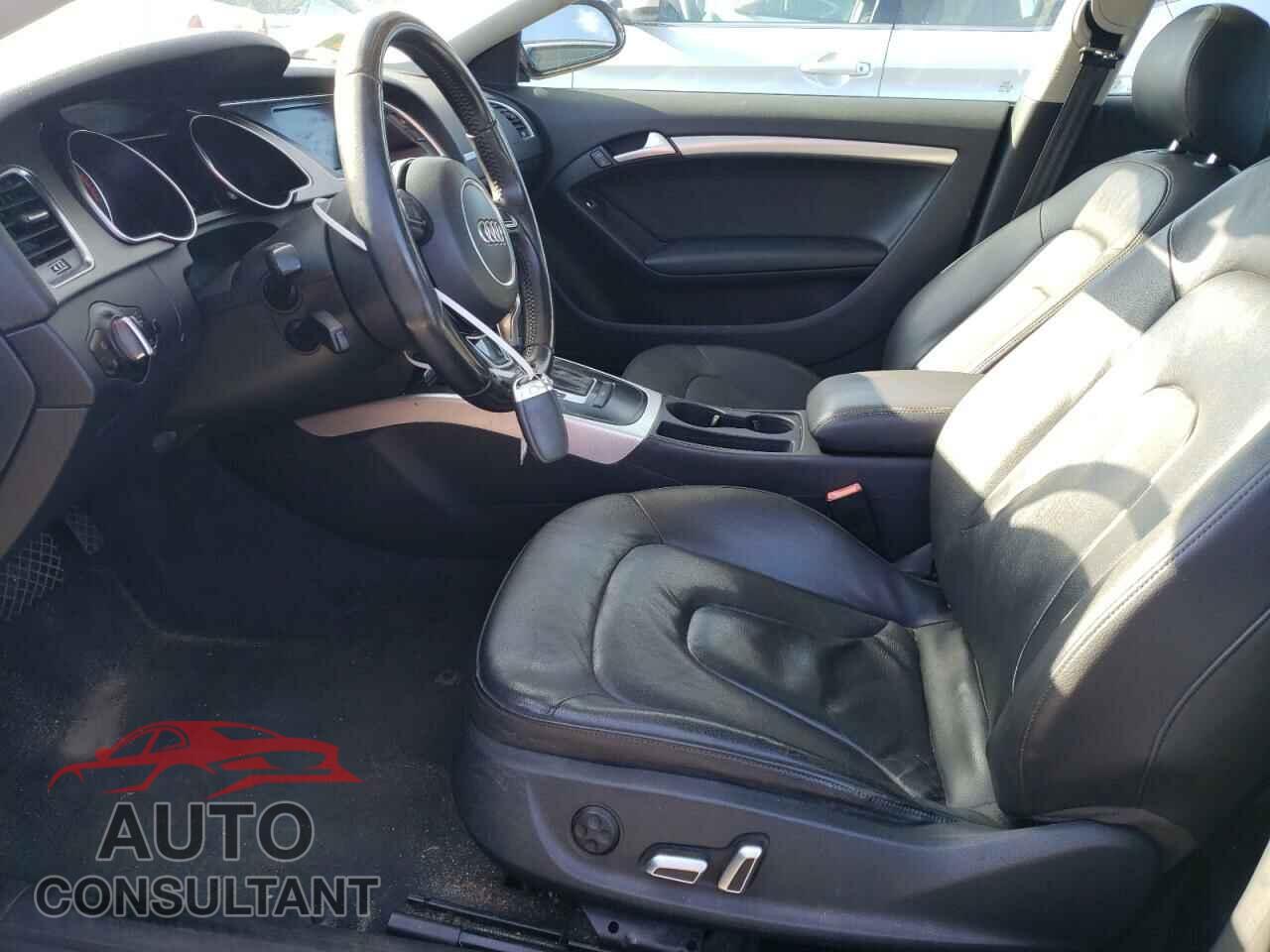 AUDI A5 2013 - WAULFAFR4DA001138