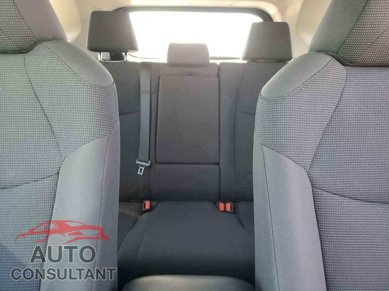 TOYOTA RAV4 2019 - 2T3K1RFVXKC019510