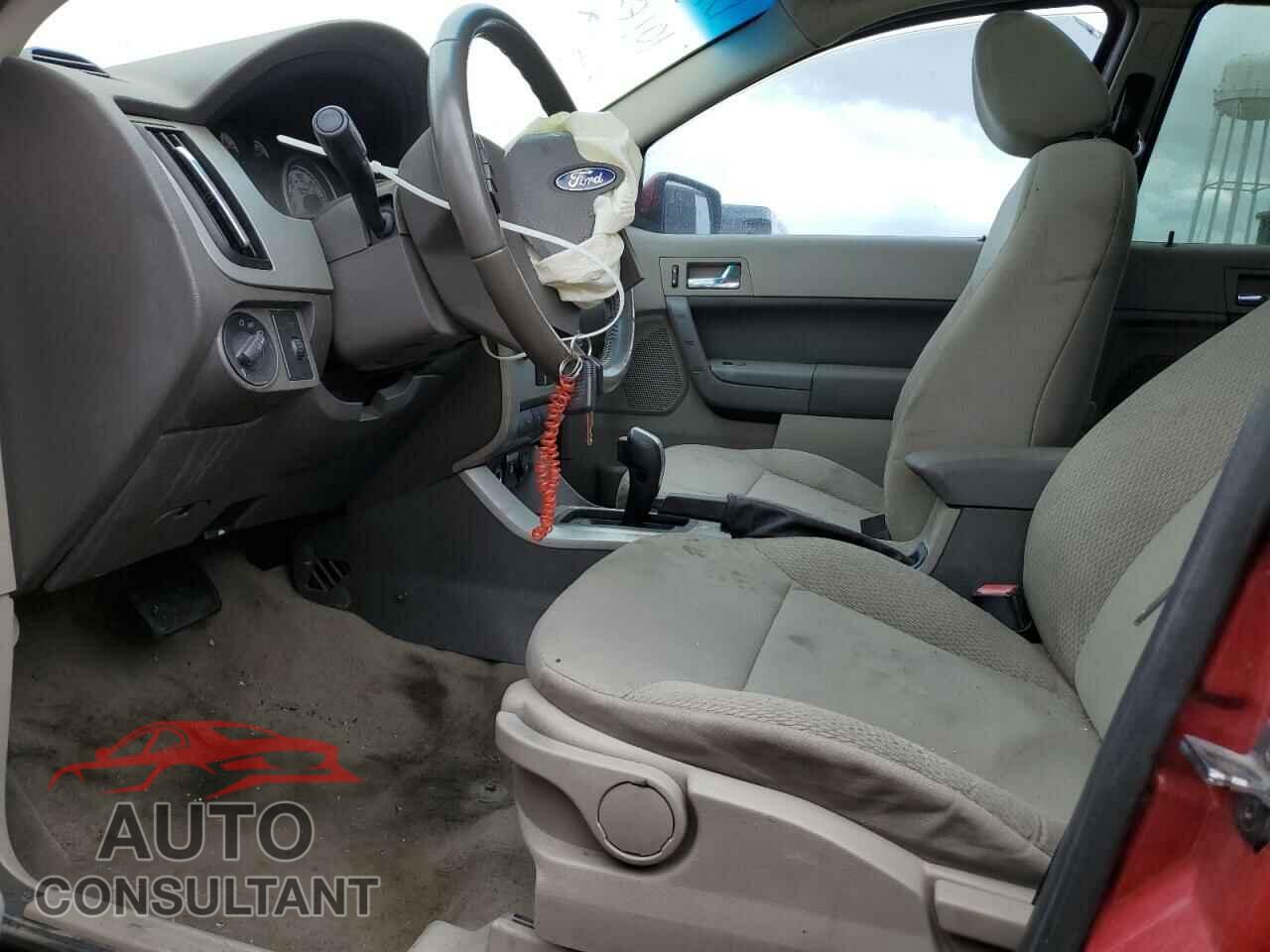 FORD FOCUS 2011 - 1FAHP3GN0BW189191