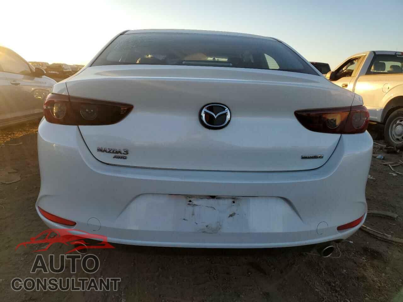 MAZDA 3 2021 - JM1BPBBLXM1328081