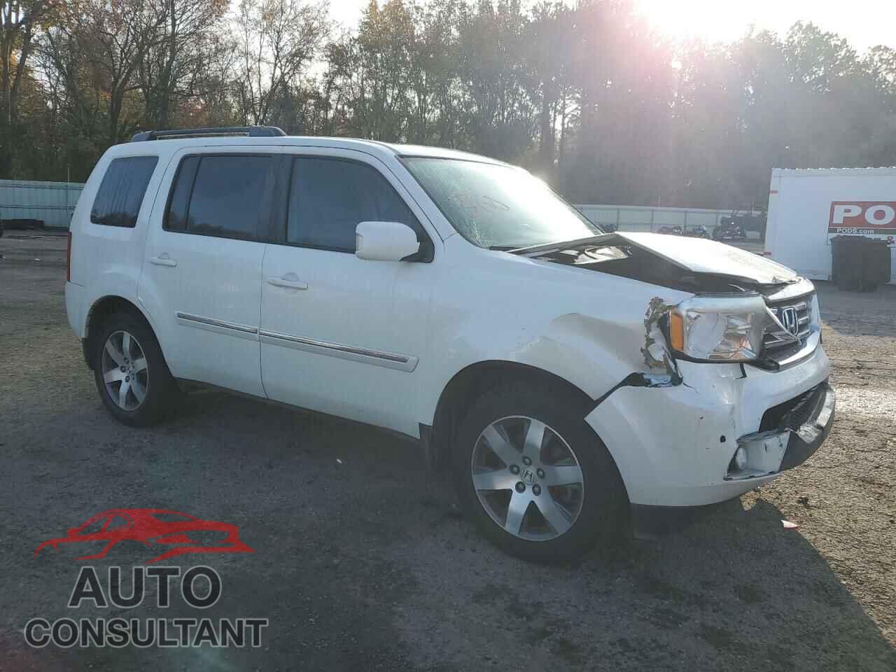 HONDA PILOT 2013 - 5FNYF3H96DB044677