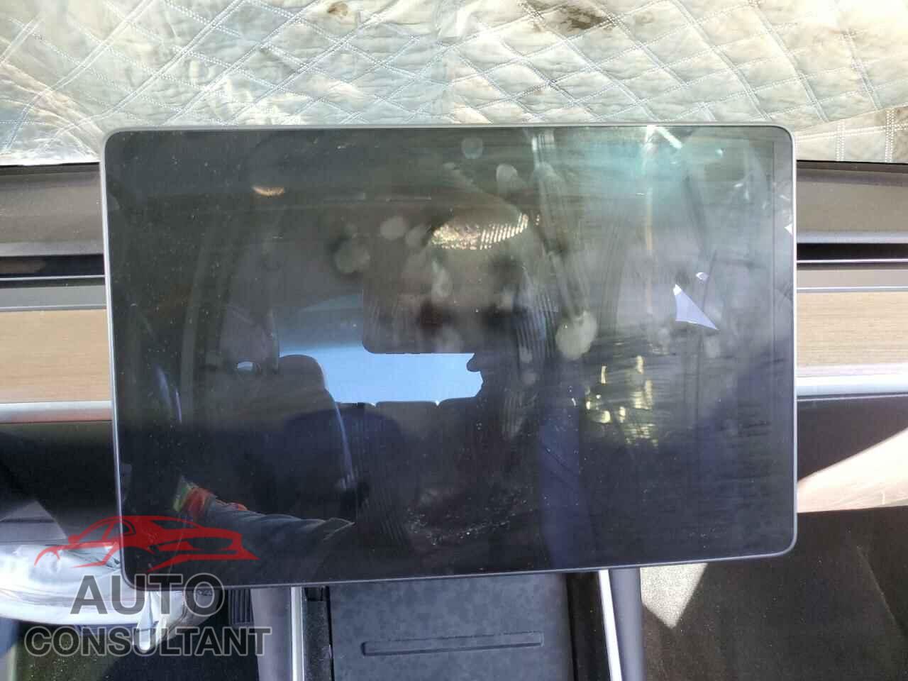 TESLA MODEL 3 2018 - 5YJ3E1EA4JF005078