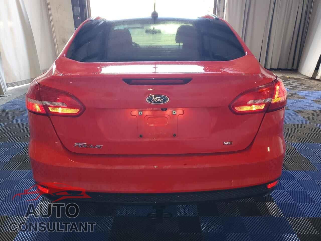 FORD FOCUS 2017 - 1FADP3F26HL247627