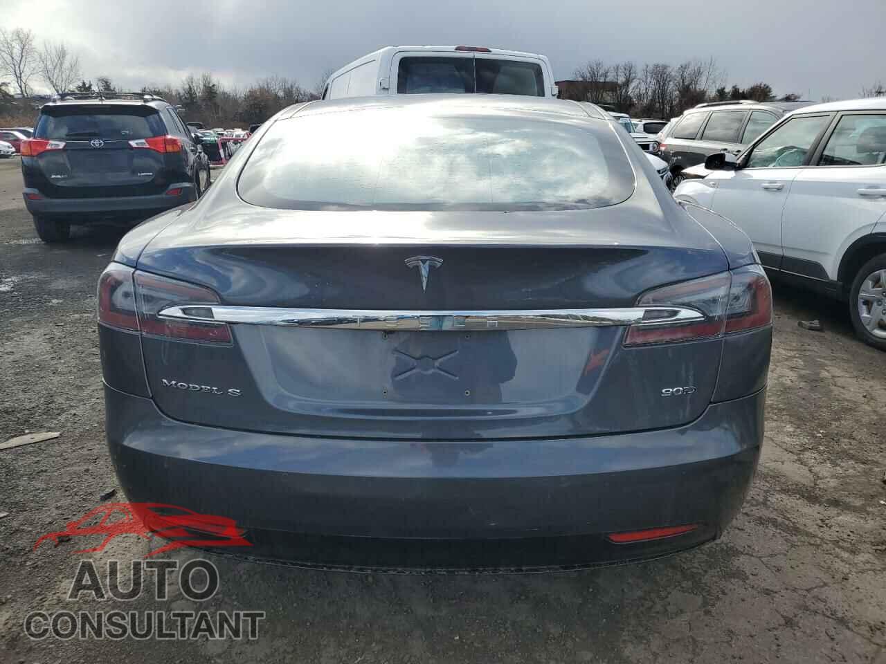 TESLA MODEL S 2017 - 5YJSA1E2XHF181207