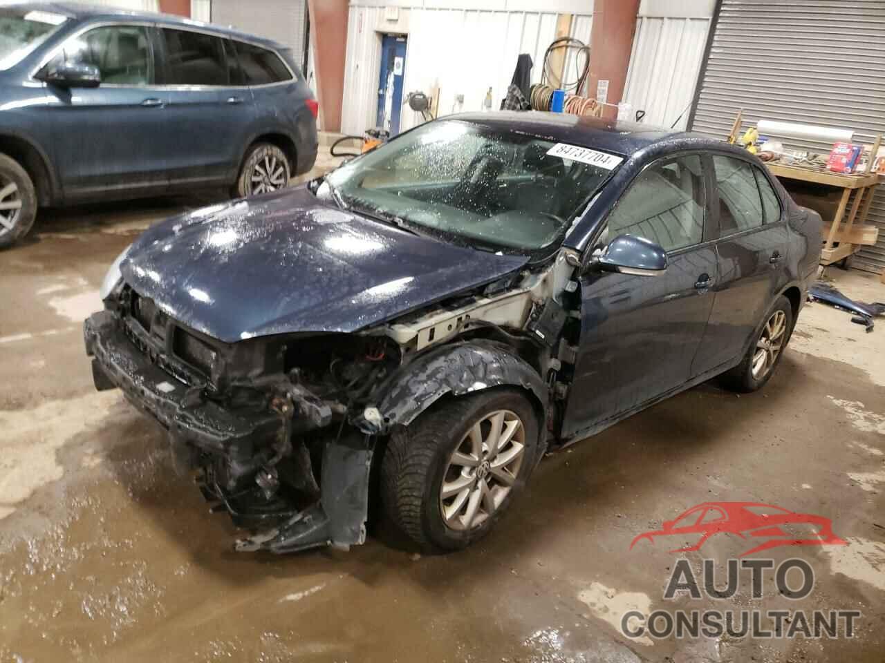 VOLKSWAGEN JETTA 2010 - 3VWRX7AJ2AM120641