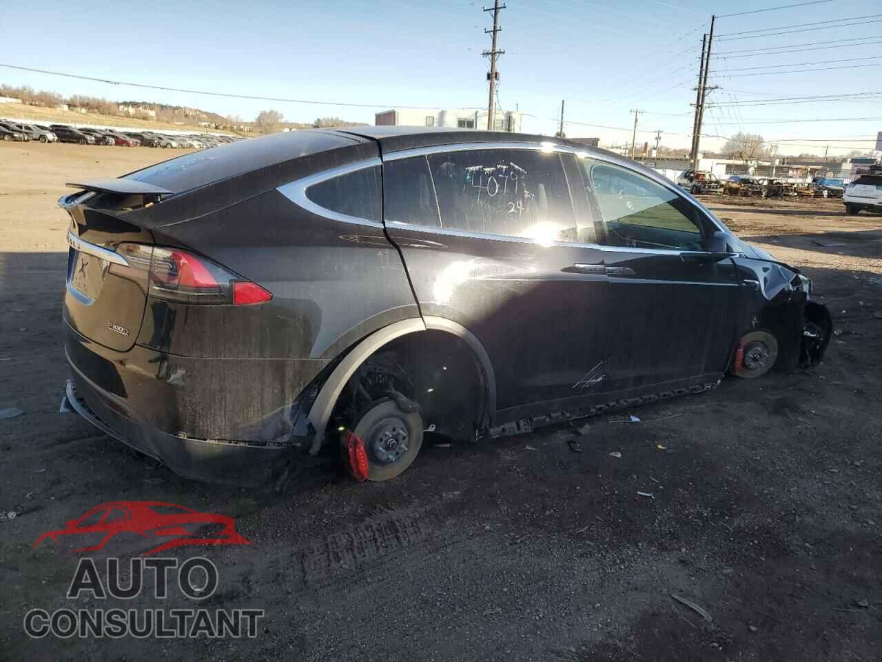TESLA MODEL X 2018 - 5YJXCBE41JF090713