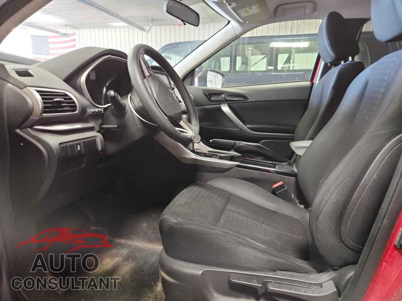 MITSUBISHI ECLIPSE 2019 - JA4AT3AA7KZ023675