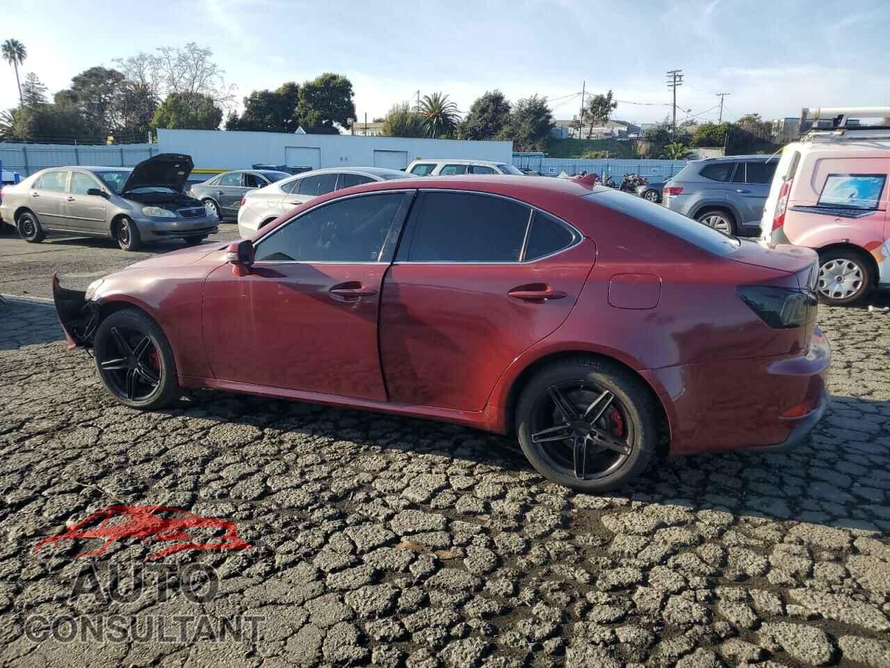 LEXUS IS 2011 - JTHCF5C20B5047331