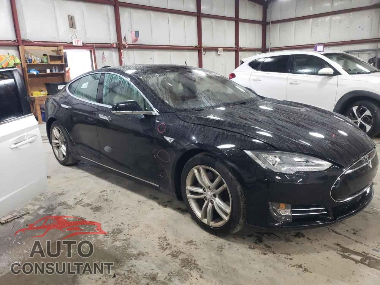 TESLA MODEL S 2015 - 5YJSA1H2XFFP74882