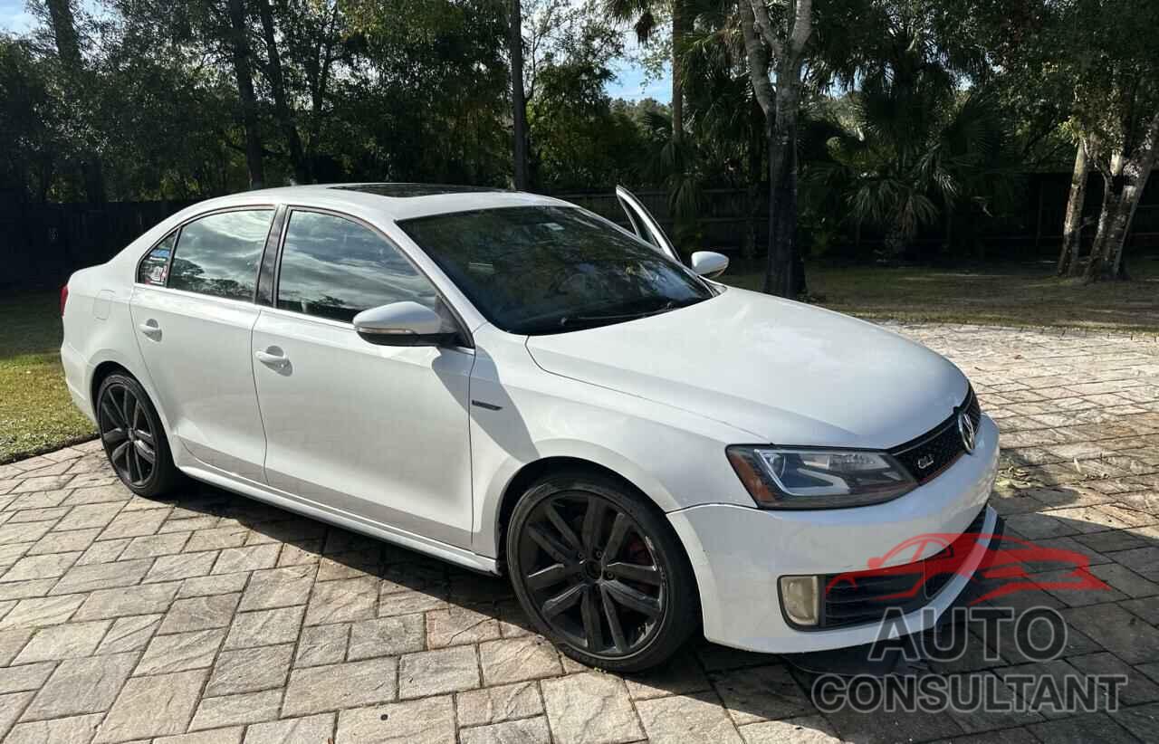 VOLKSWAGEN JETTA 2014 - 3VW4S7AJ9EM307972