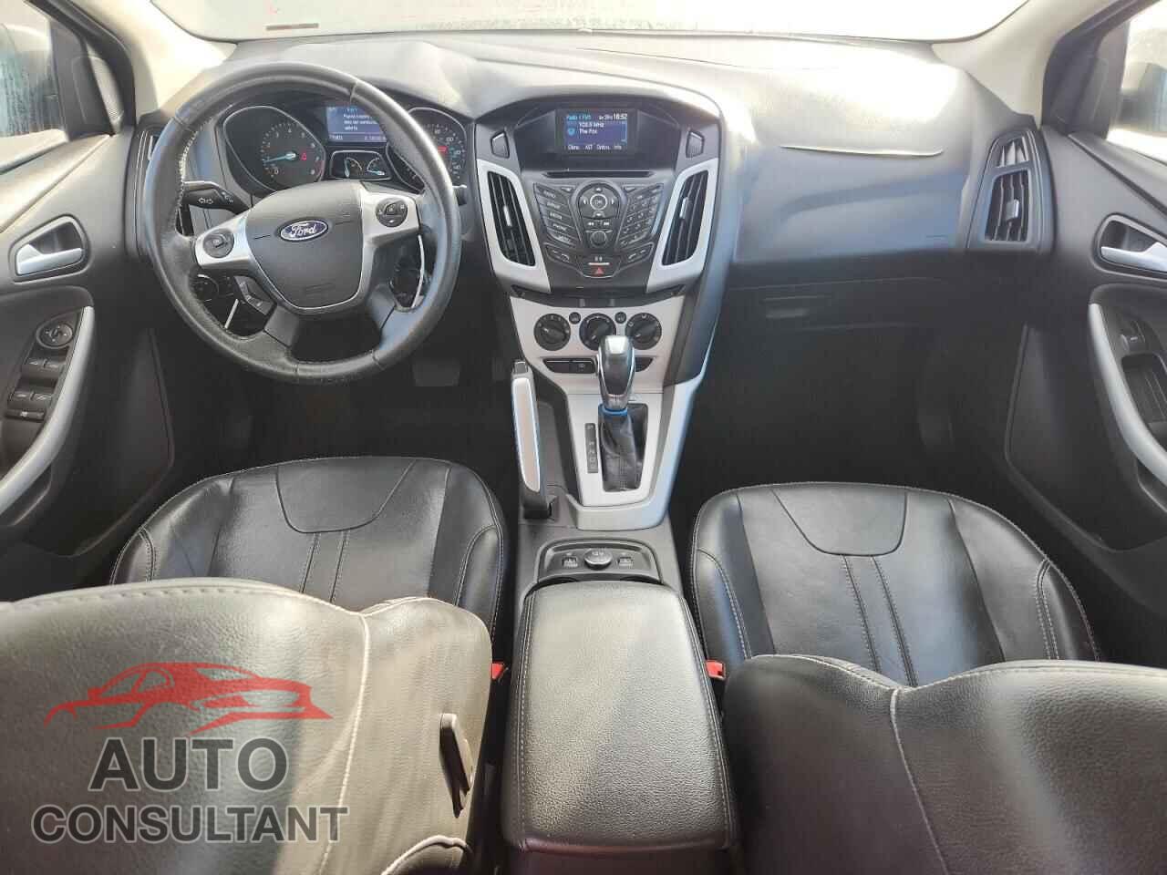 FORD FOCUS 2014 - 1FADP3F26EL132425