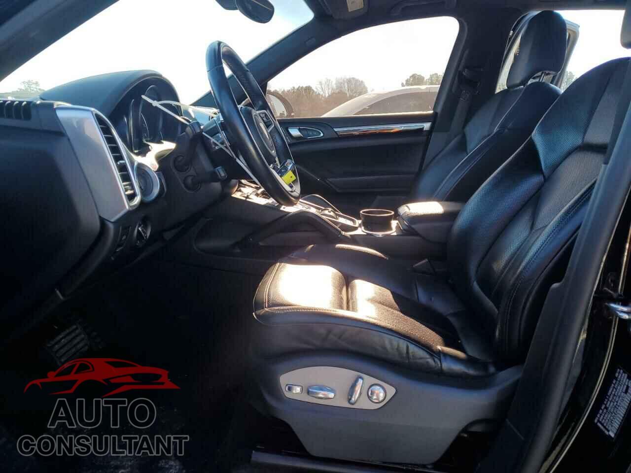 PORSCHE CAYENNE 2017 - WP1AA2A24HKA82326