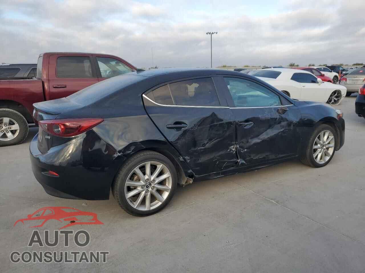 MAZDA 3 2017 - 3MZBN1W32HM138775
