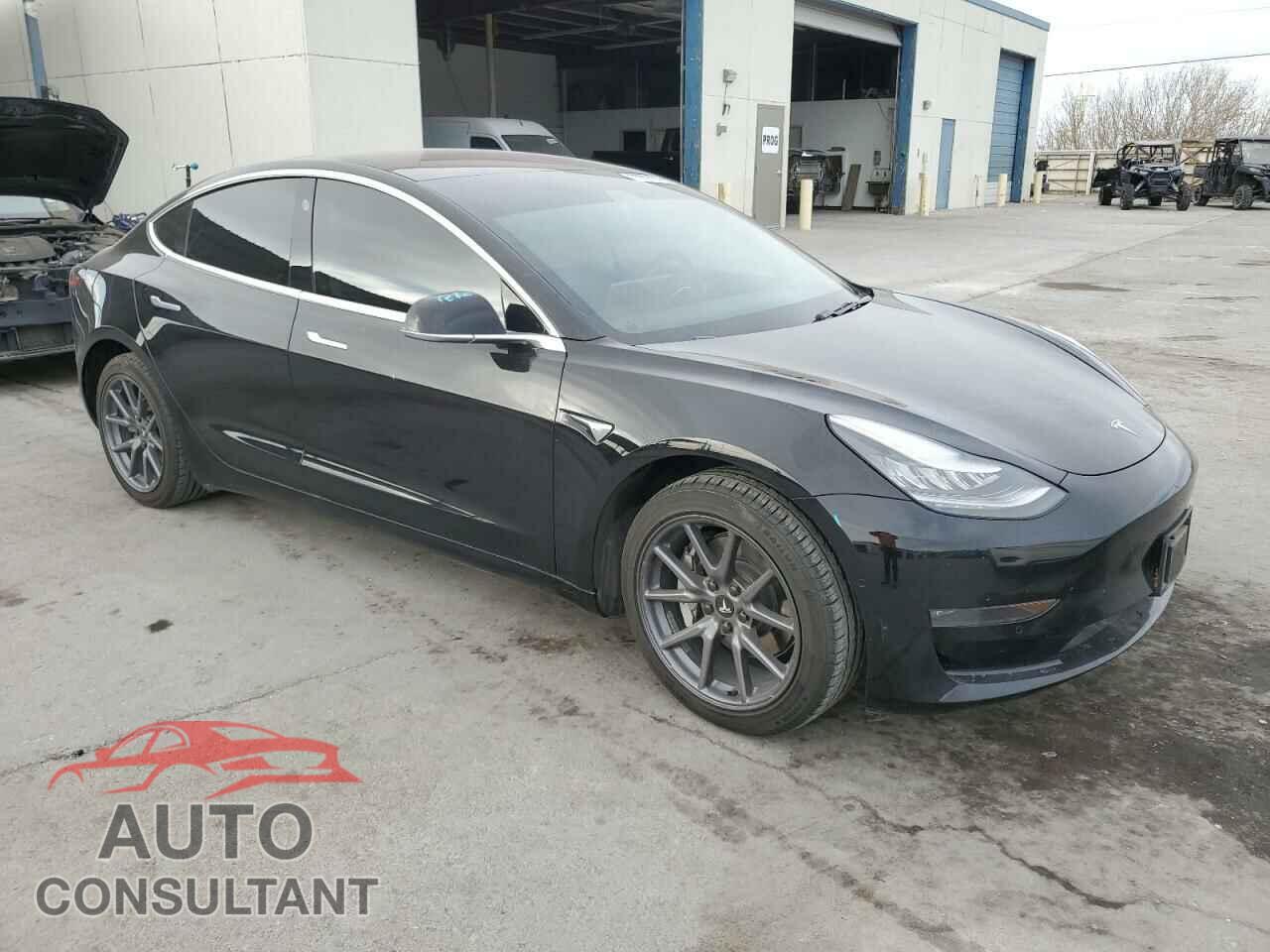 TESLA MODEL 3 2019 - 5YJ3E1EA8KF296864
