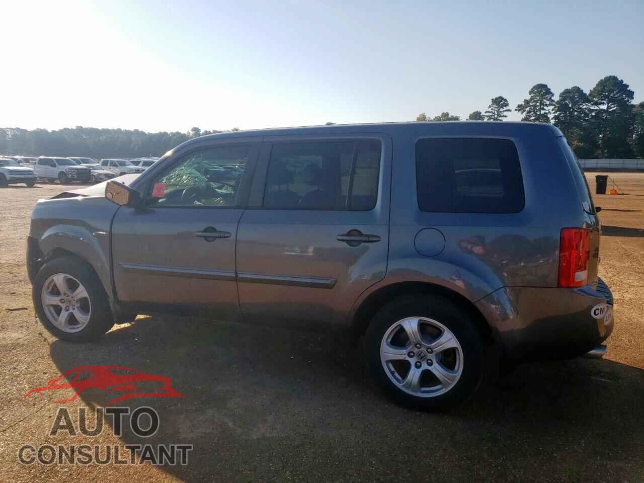 HONDA PILOT 2015 - 5FNYF3H4XFB002018
