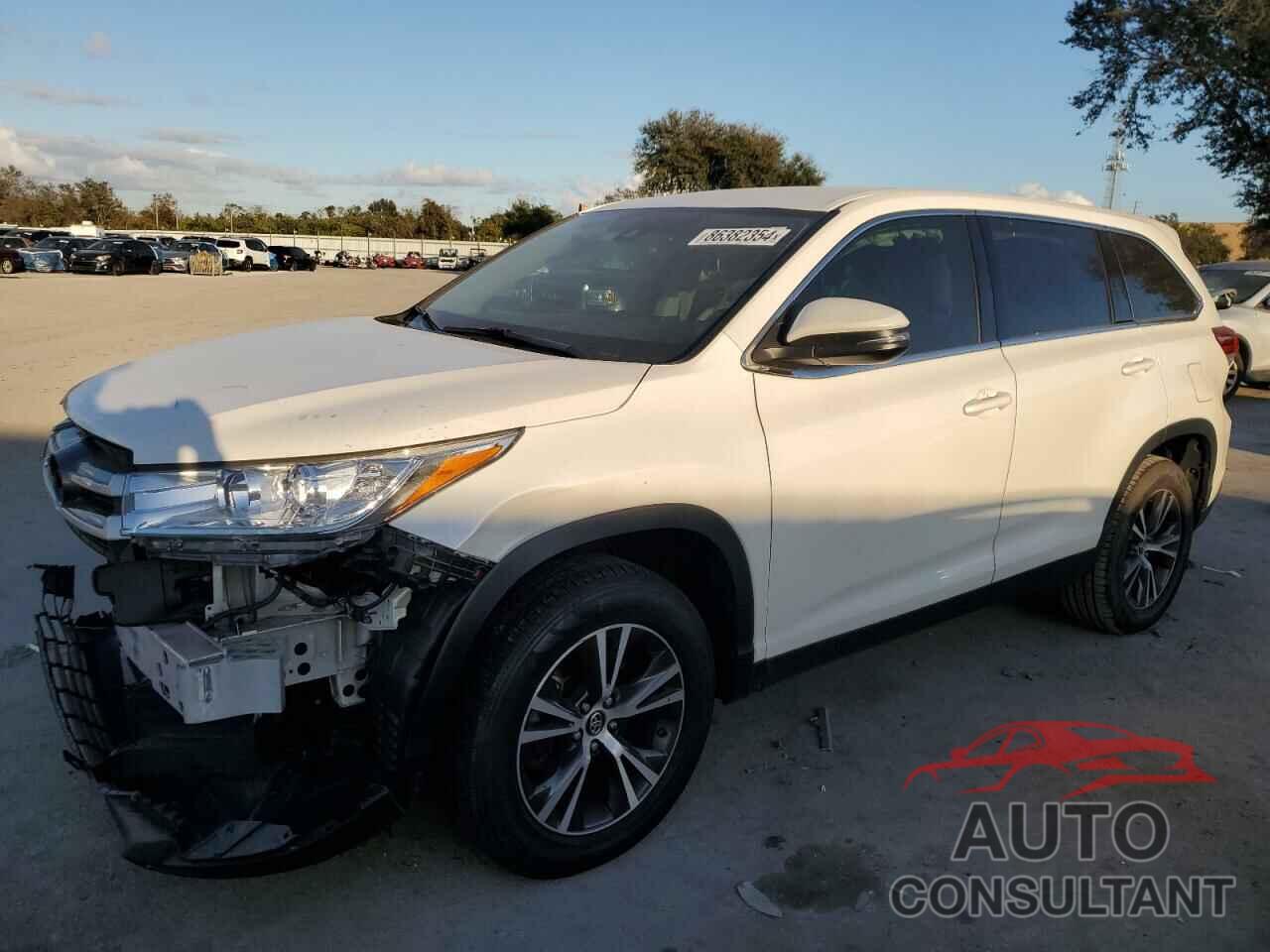 TOYOTA HIGHLANDER 2019 - 5TDZARFHXKS055075