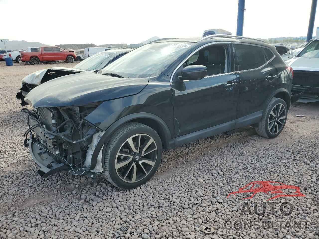 NISSAN ROGUE 2018 - JN1BJ1CP3JW500031